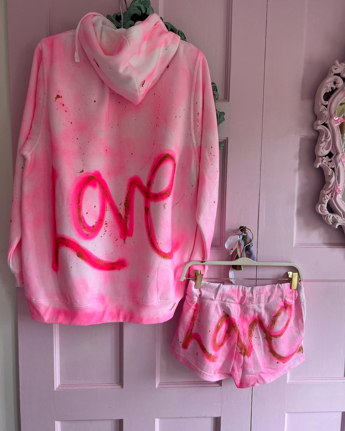 Pink LπVE Short sets π«Άπ»β¨π