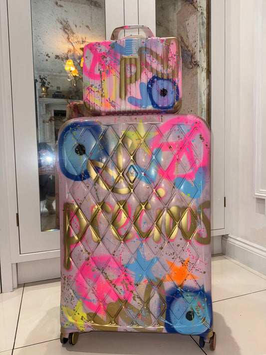Pearly pink suitcase & vanity 🩷🩵✨