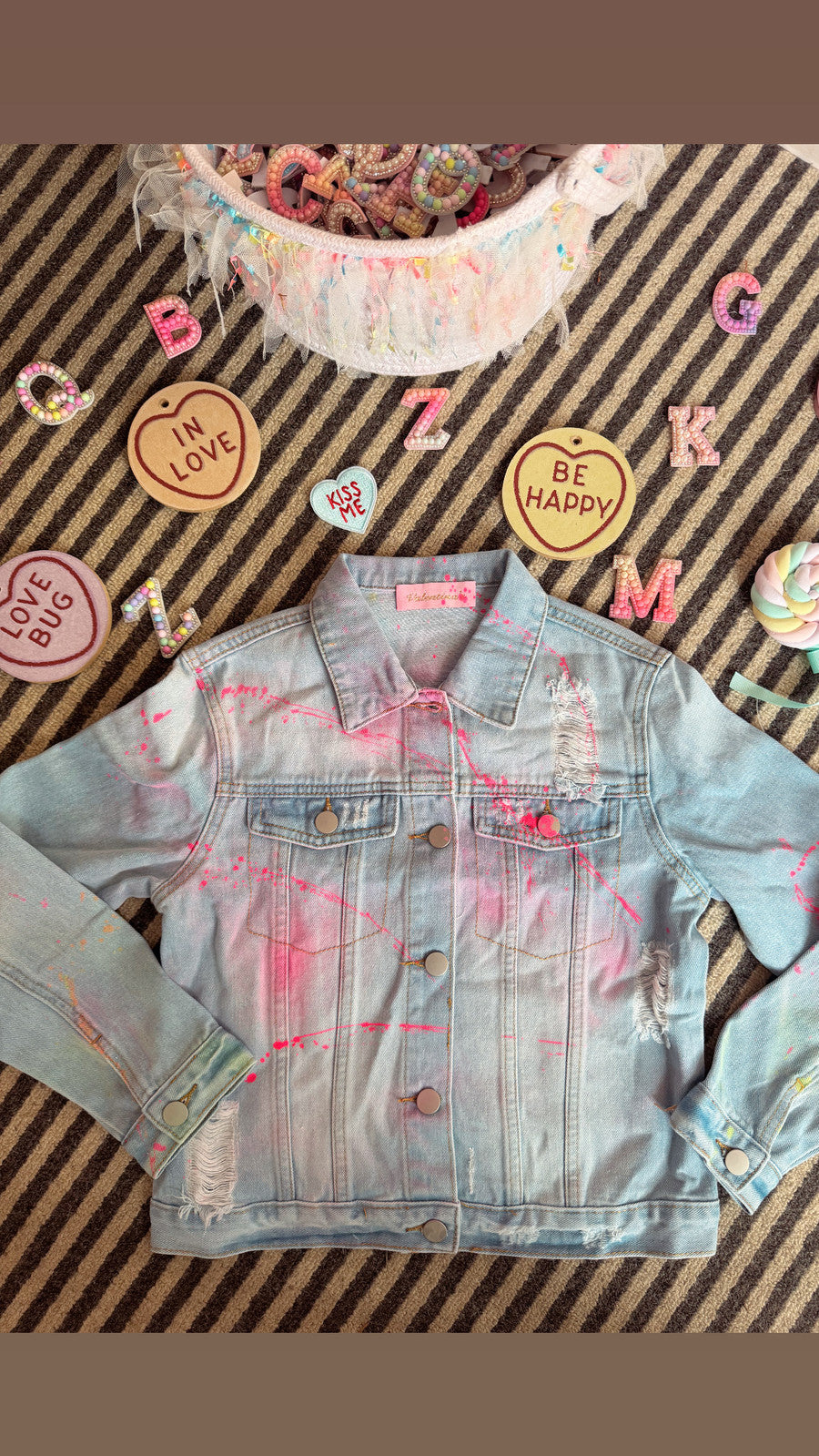 Children’s denim jackets 💘🌈