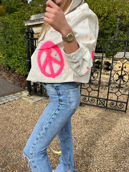 L ๐ V E bomb jacket ๐ฃ๐โจ