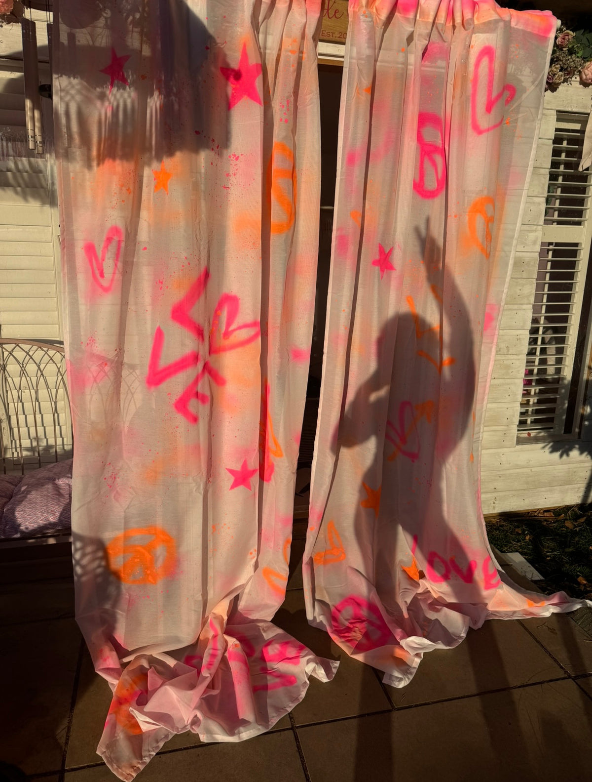 π©·πβ¨ Spray painted curtains