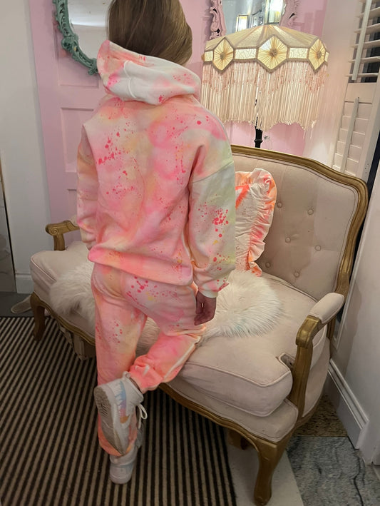 Childrens yellow & pink tracksuits ๐๐๐