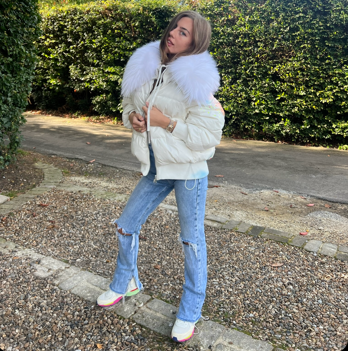 Spray painted puffer coat with real fur 🤍