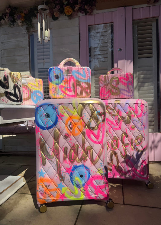 Pearly pink suitcase & vanity 🩷🩵✨