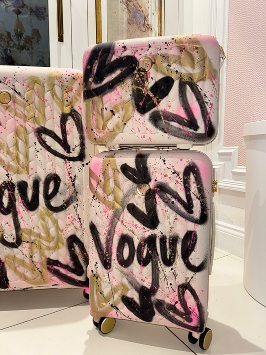 Hand luggage suitcase & vanity 💗