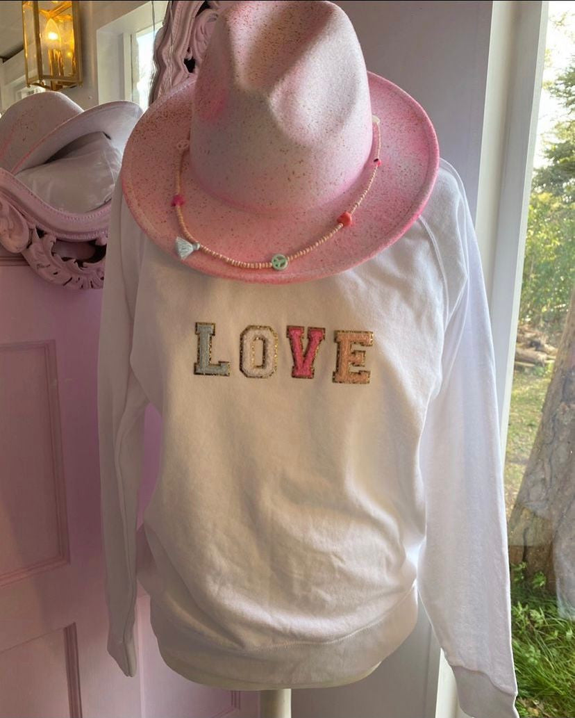 Womens Love SweatShirt 💗