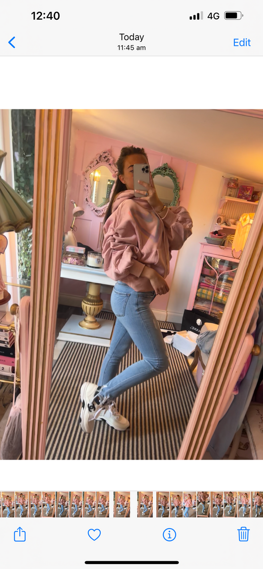 B A B Y 💗 P 🎀 I 🌸 N 🦩K