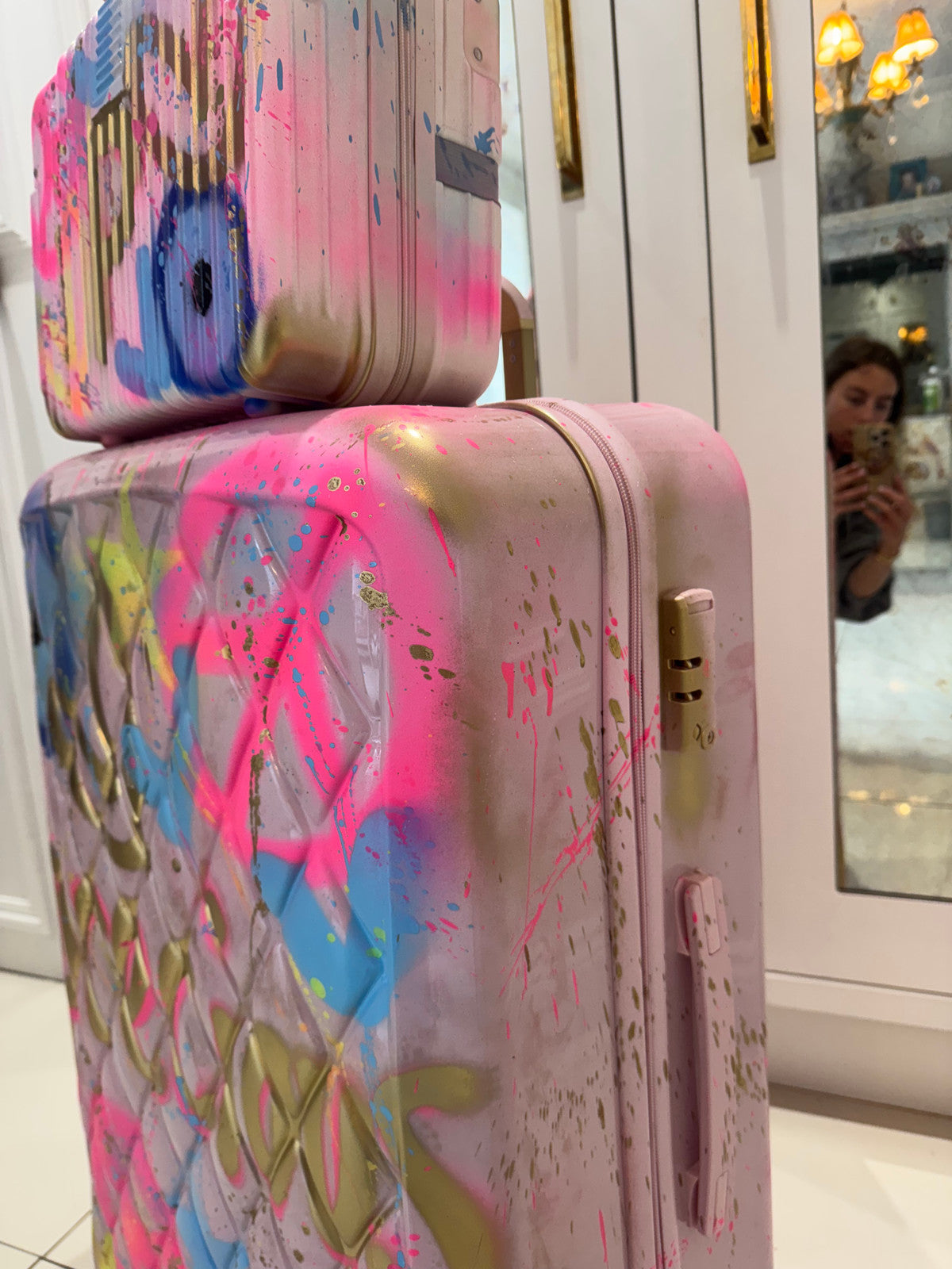 Pearly pink suitcase & vanity 🩷🩵✨