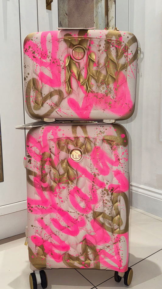 Hand luggage suitcase & matching vanity 🩷