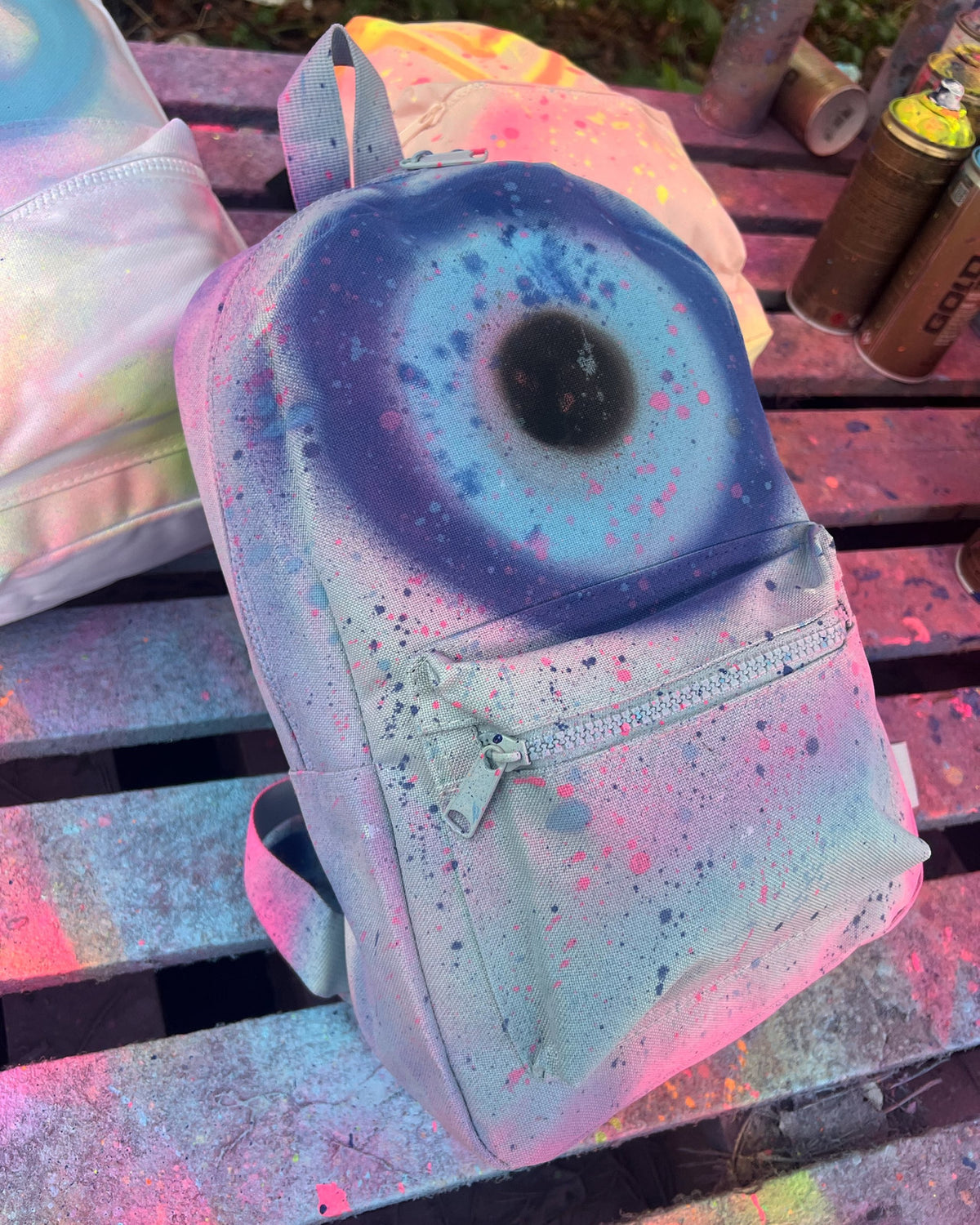 🧿✨💘🌈