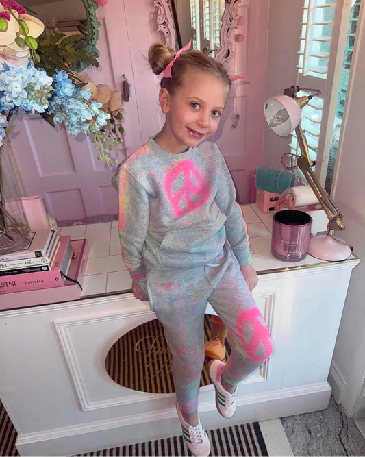 Girls ☮️ Tracksuits 🩷