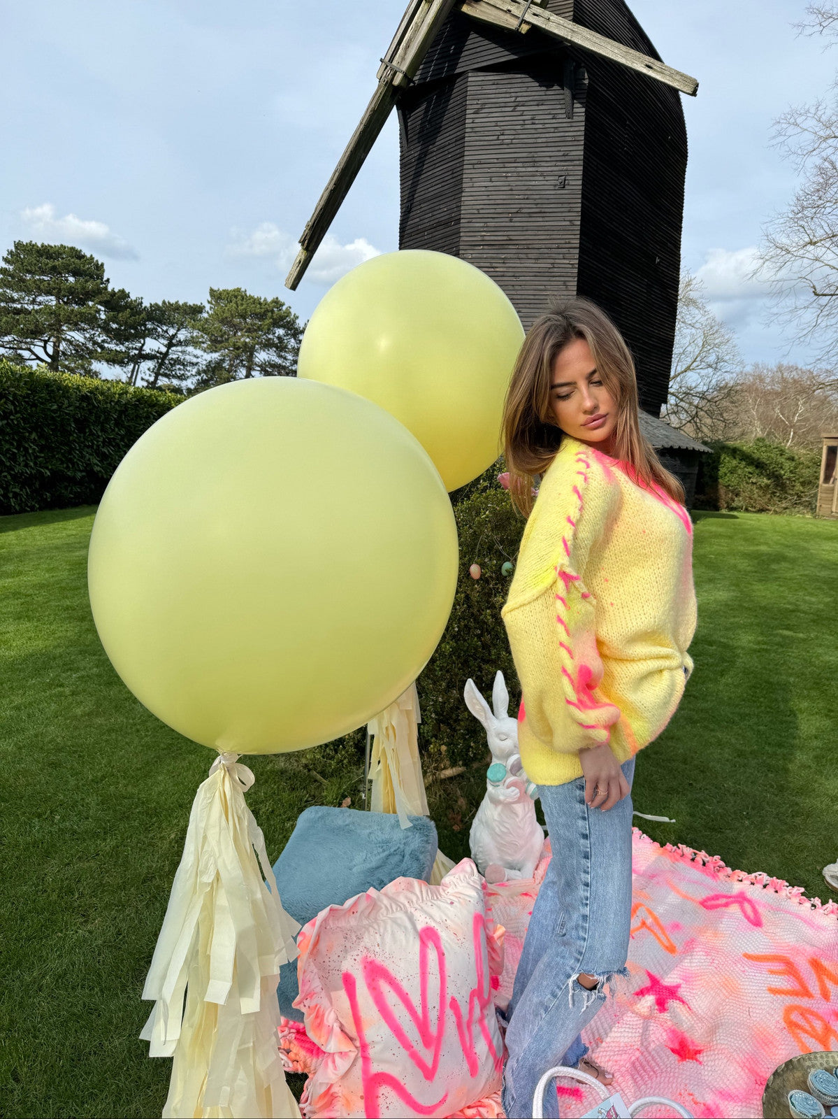 Yellow knitted jumpers 💛😍