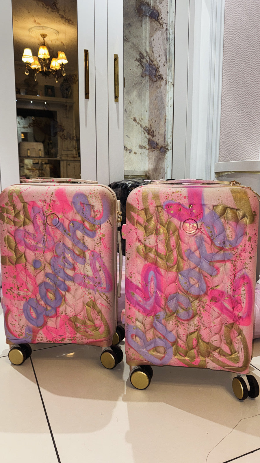 Hand luggage suitcase 🩷