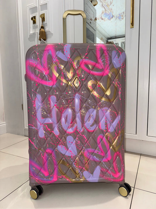 Large suitcase 💗💜✨