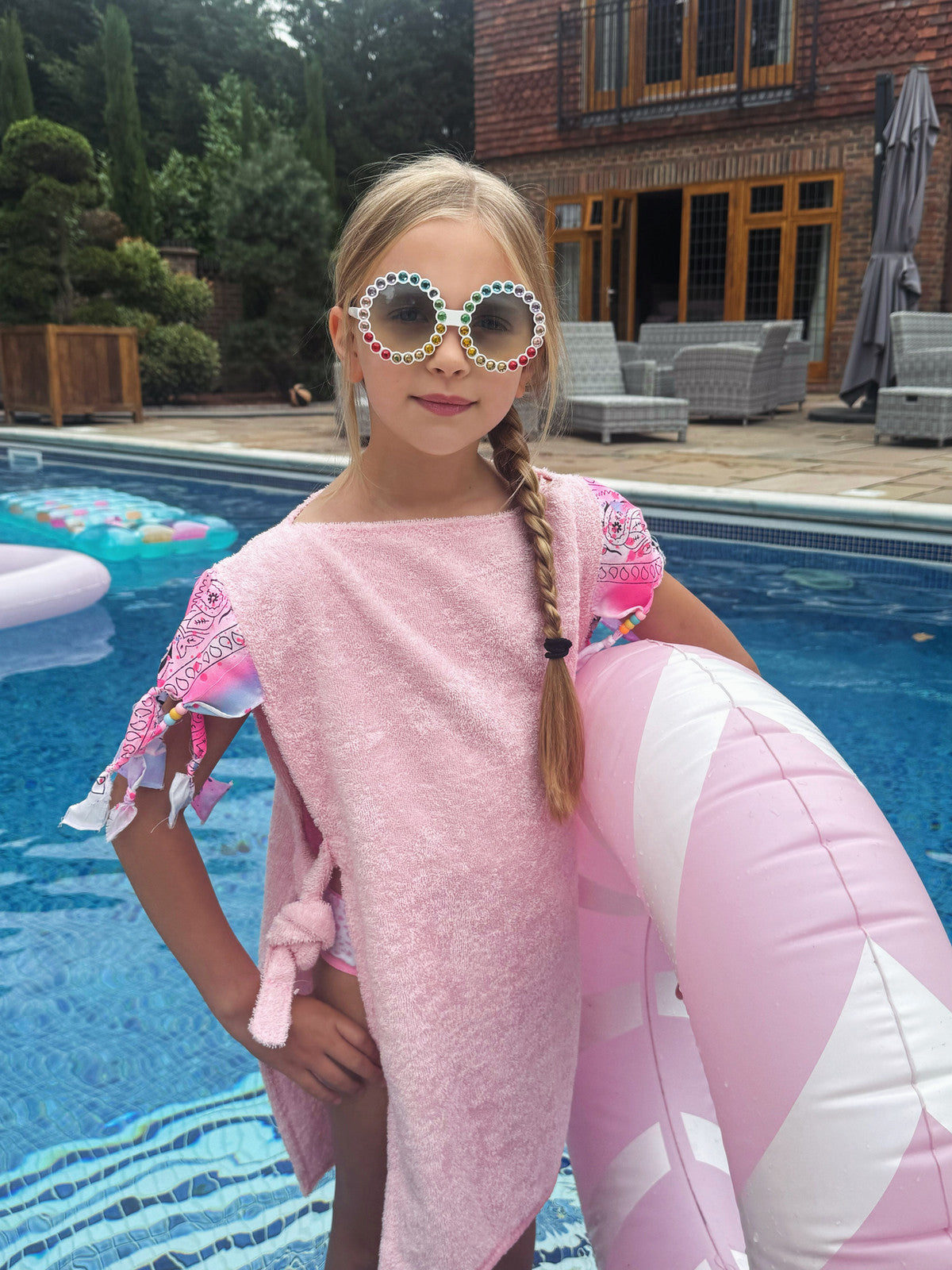 Pink 💗 children’s ponchos ✨
