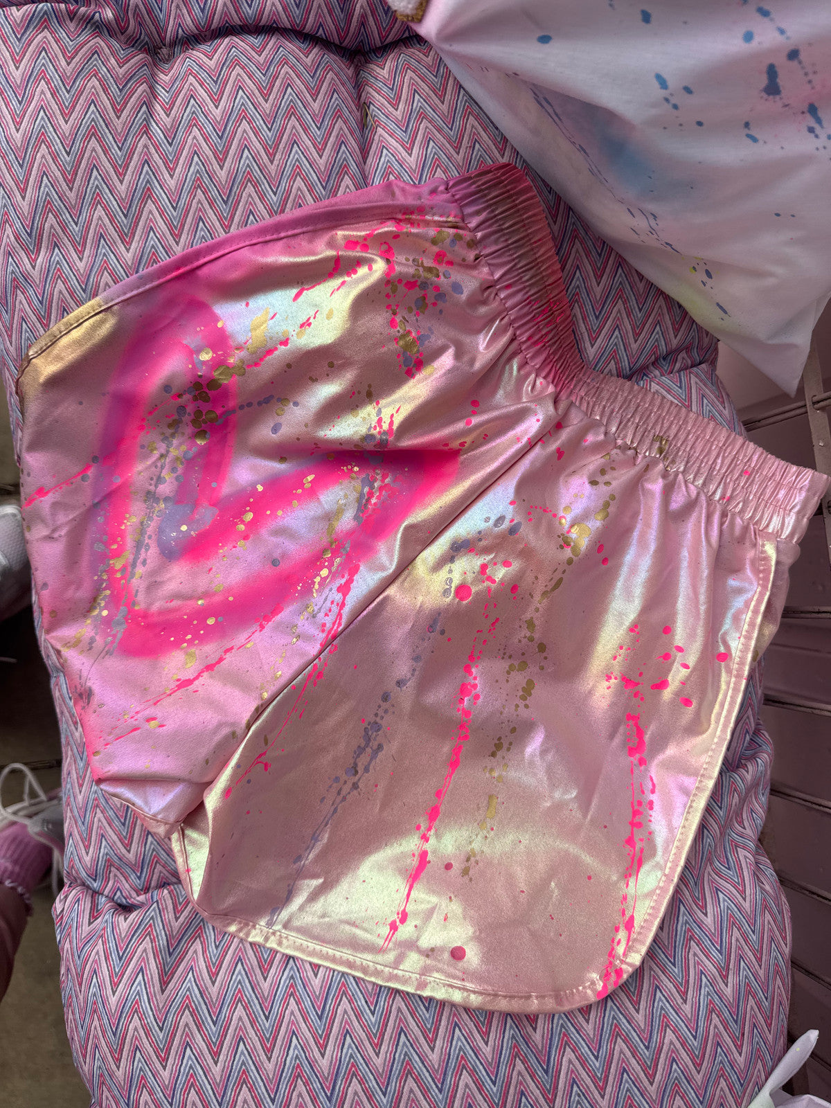 Children’s metallic Shorts 🩷✨