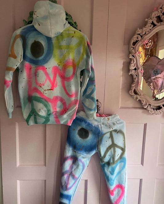Womens Graffiti love💗💙