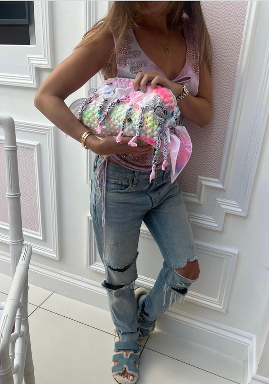 Candy knit clutch 💘
