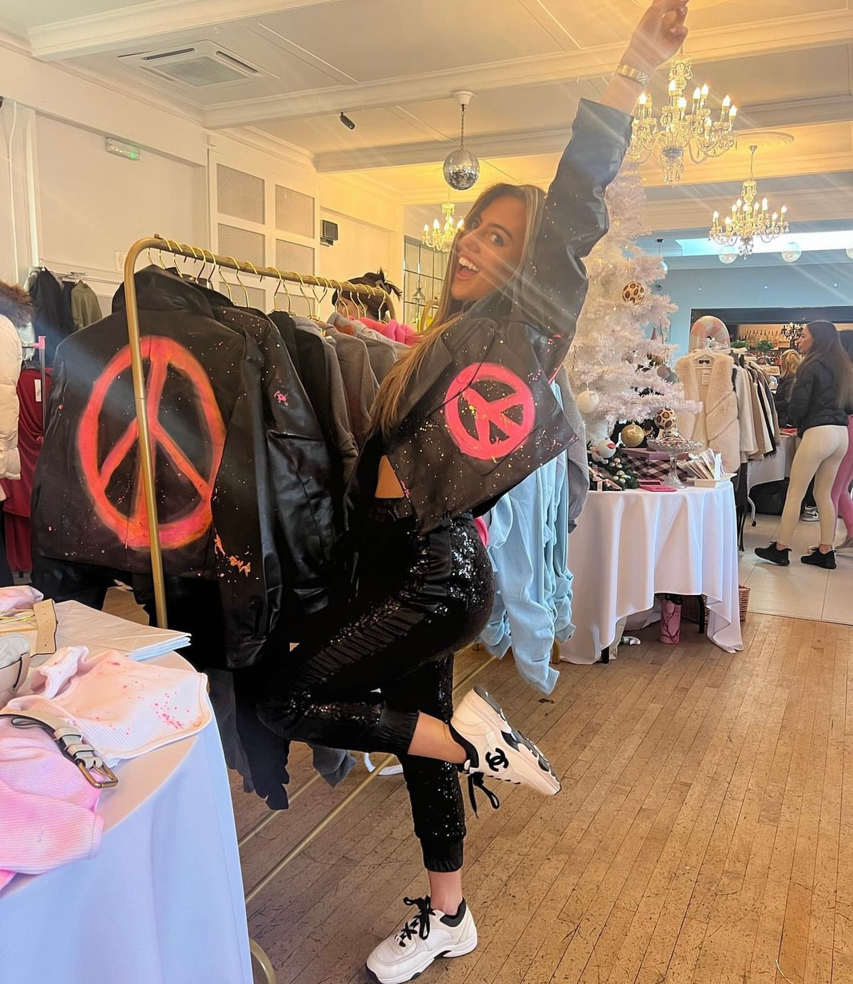 L 💓 V E Bomb jackets