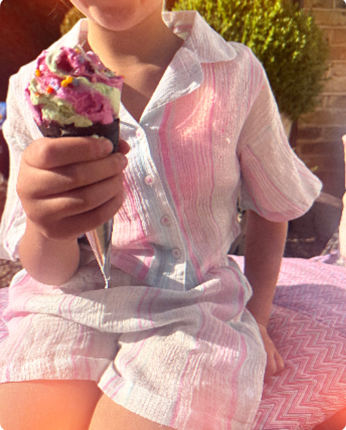Children’s baby pink and blue  shirt sets 💘