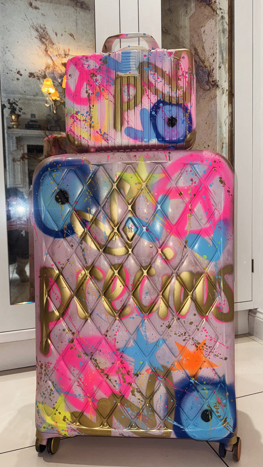 Pearly pink suitcase & vanity 🩷🩵✨