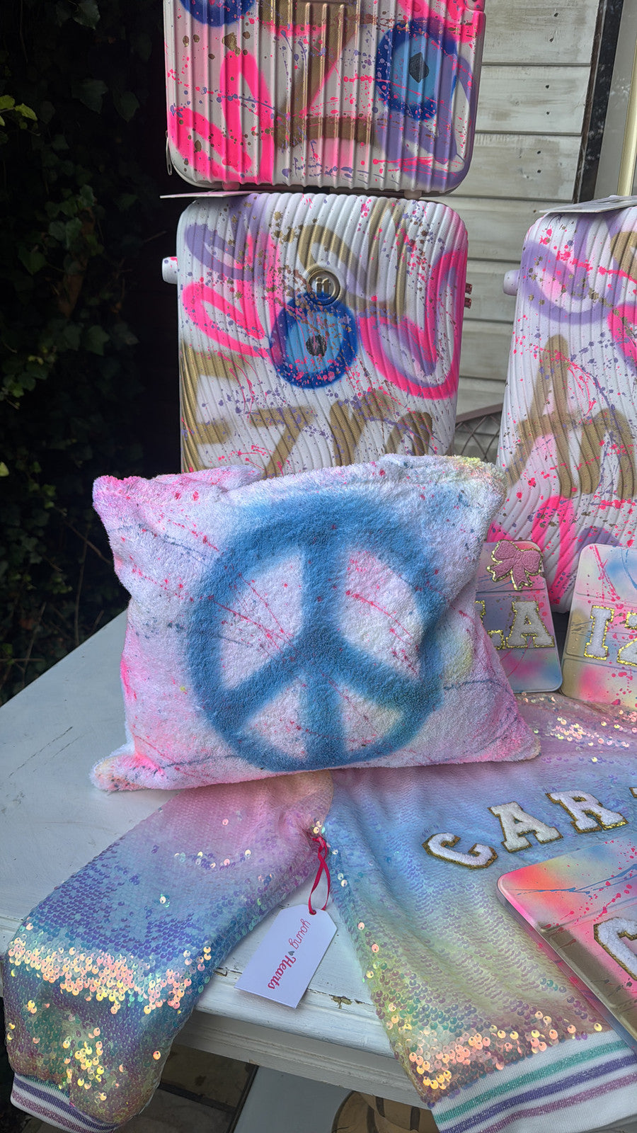 Towelling spray painted large clutch 🩵✨