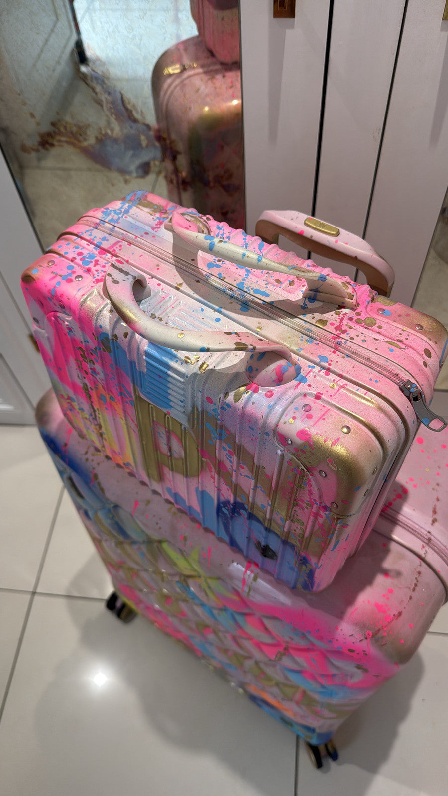 Pearly pink suitcase & vanity 🩷🩵✨