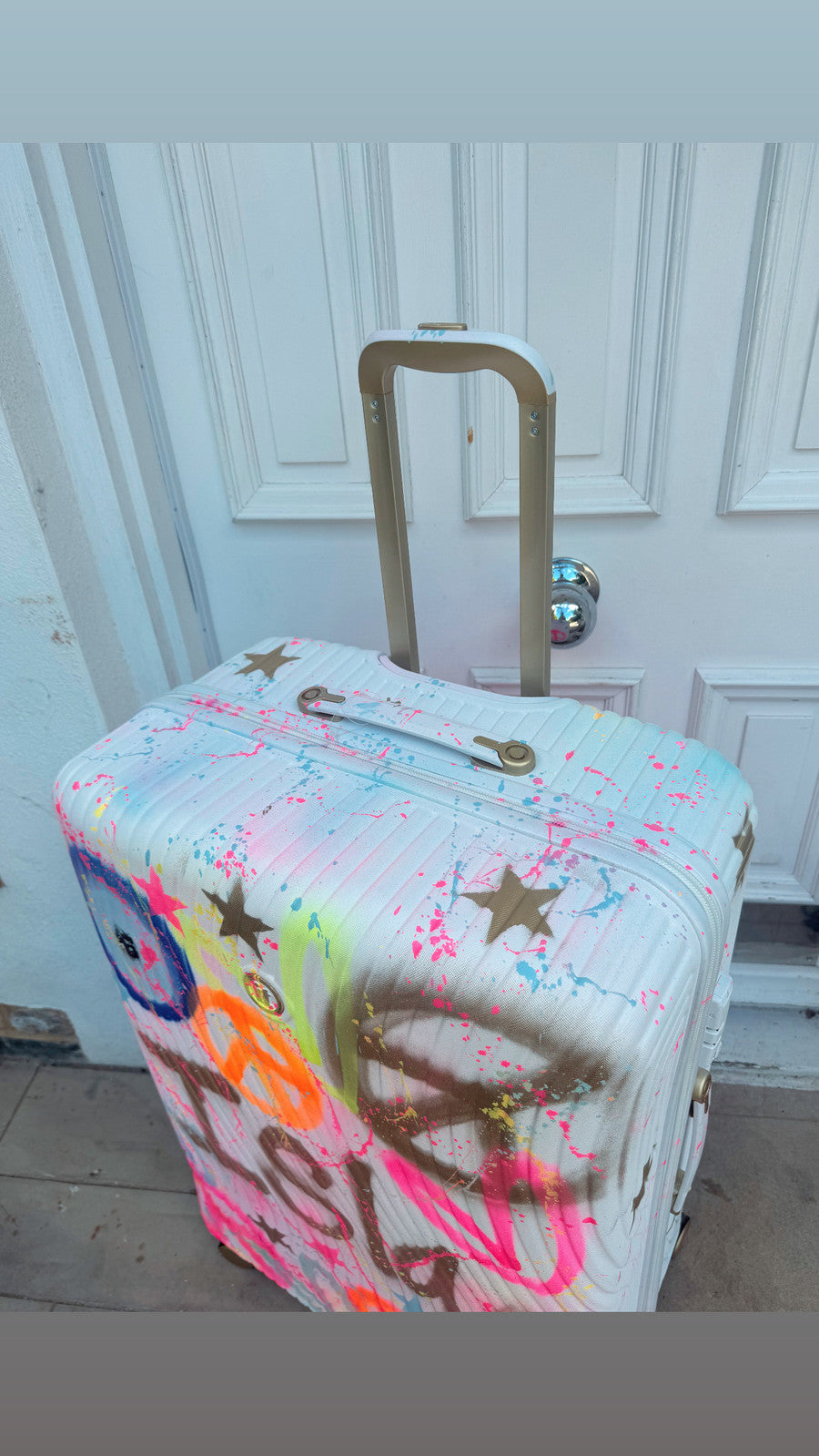 White Grafiti Large suitcases 🌈