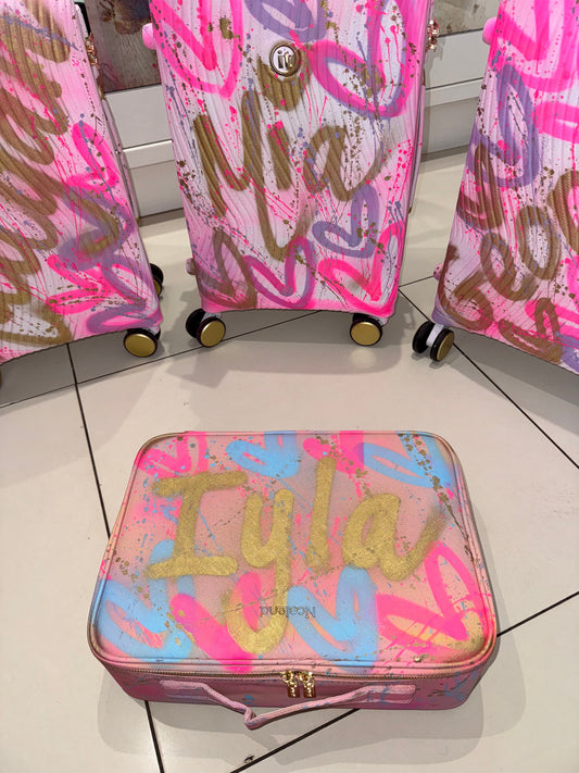 Large grafiti vanity Make Up boxes 🩷