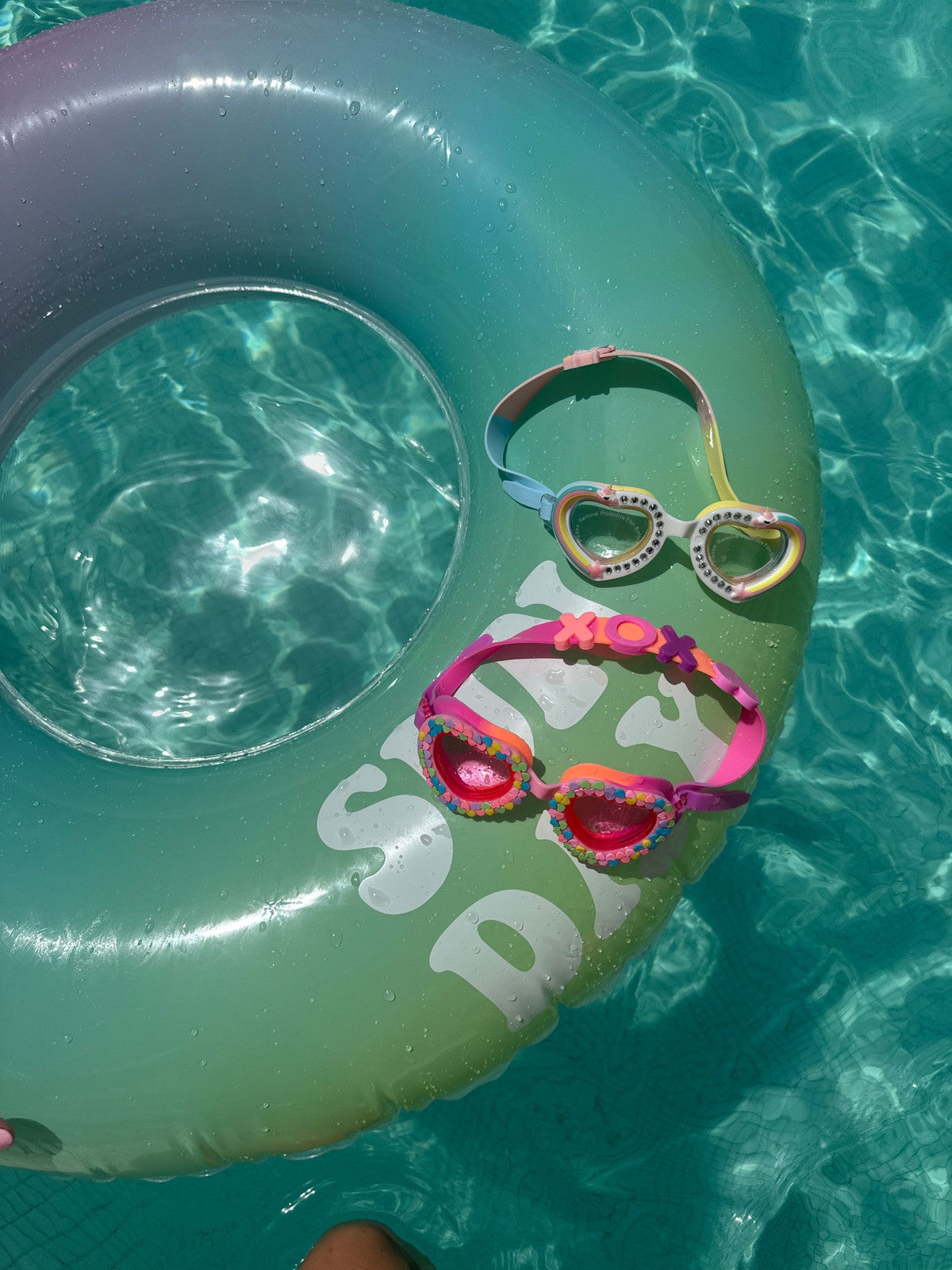 Children’s googles 💗✨🧜🏽‍♀️🩷