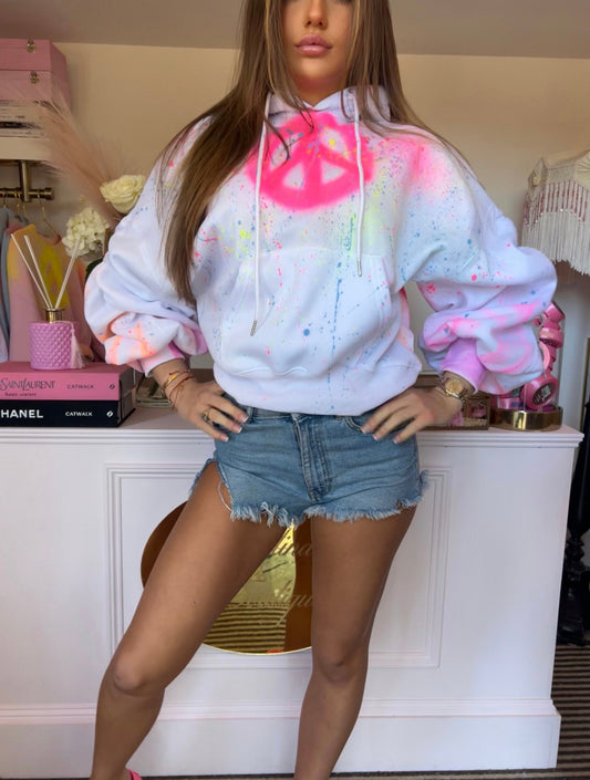 White ruched hoodie ✨💗🌈