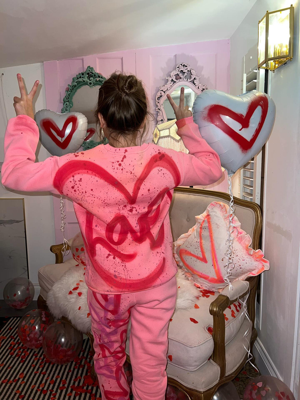 Children’s pink 💗 tracksuits 😍