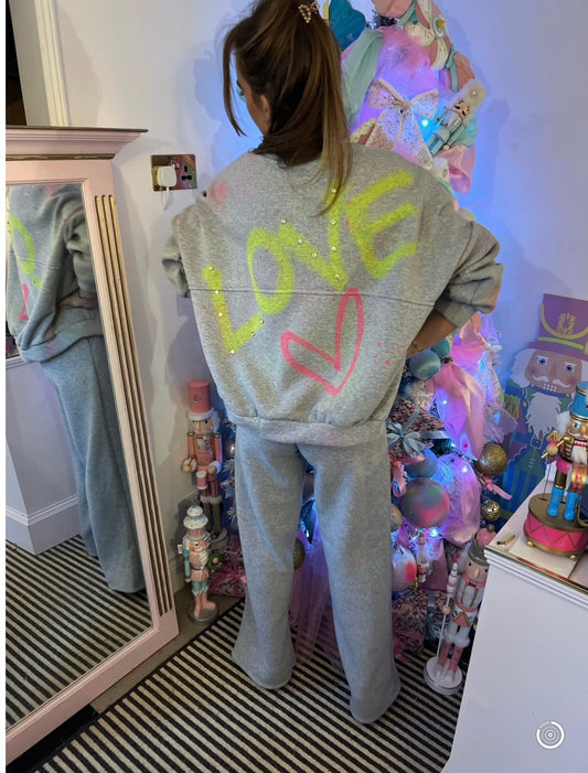 Grey oversized set ✨💛💗