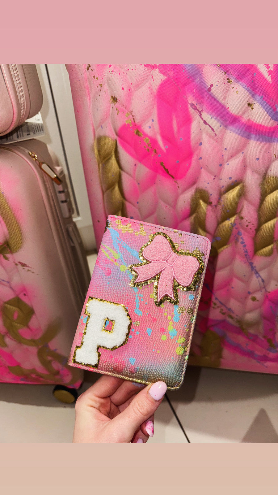 passport holders 🩷✨