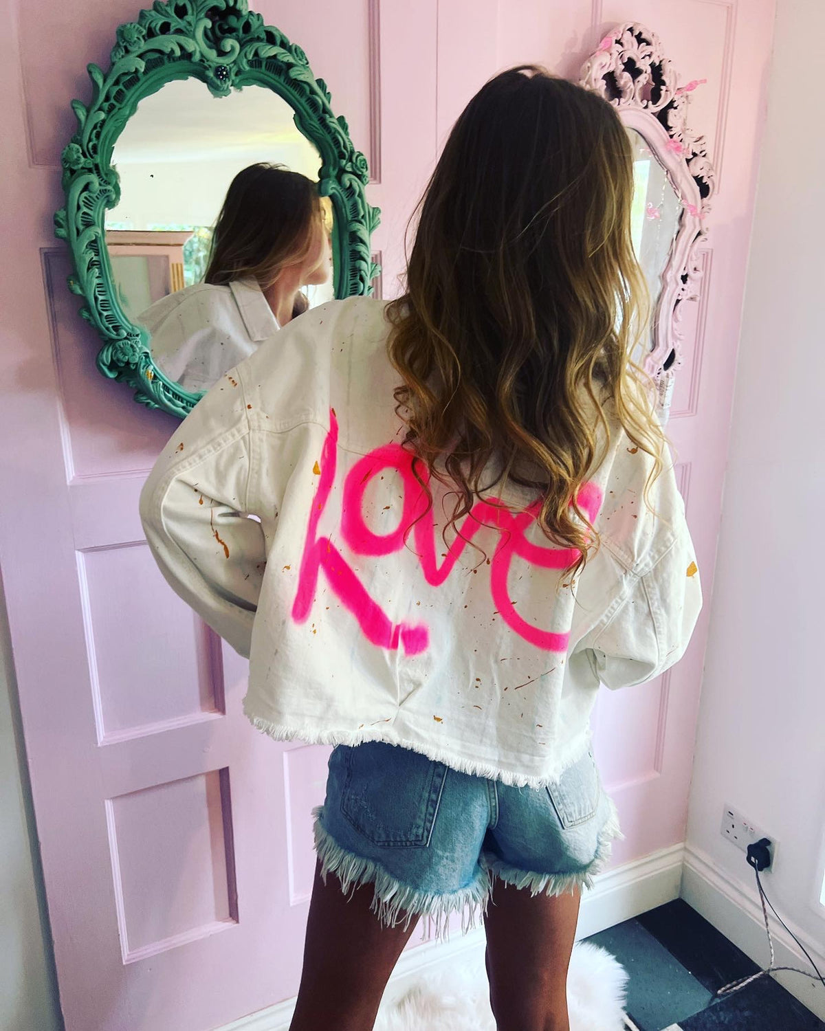 LOVE oversized denim jackets 💗✌🏽✨