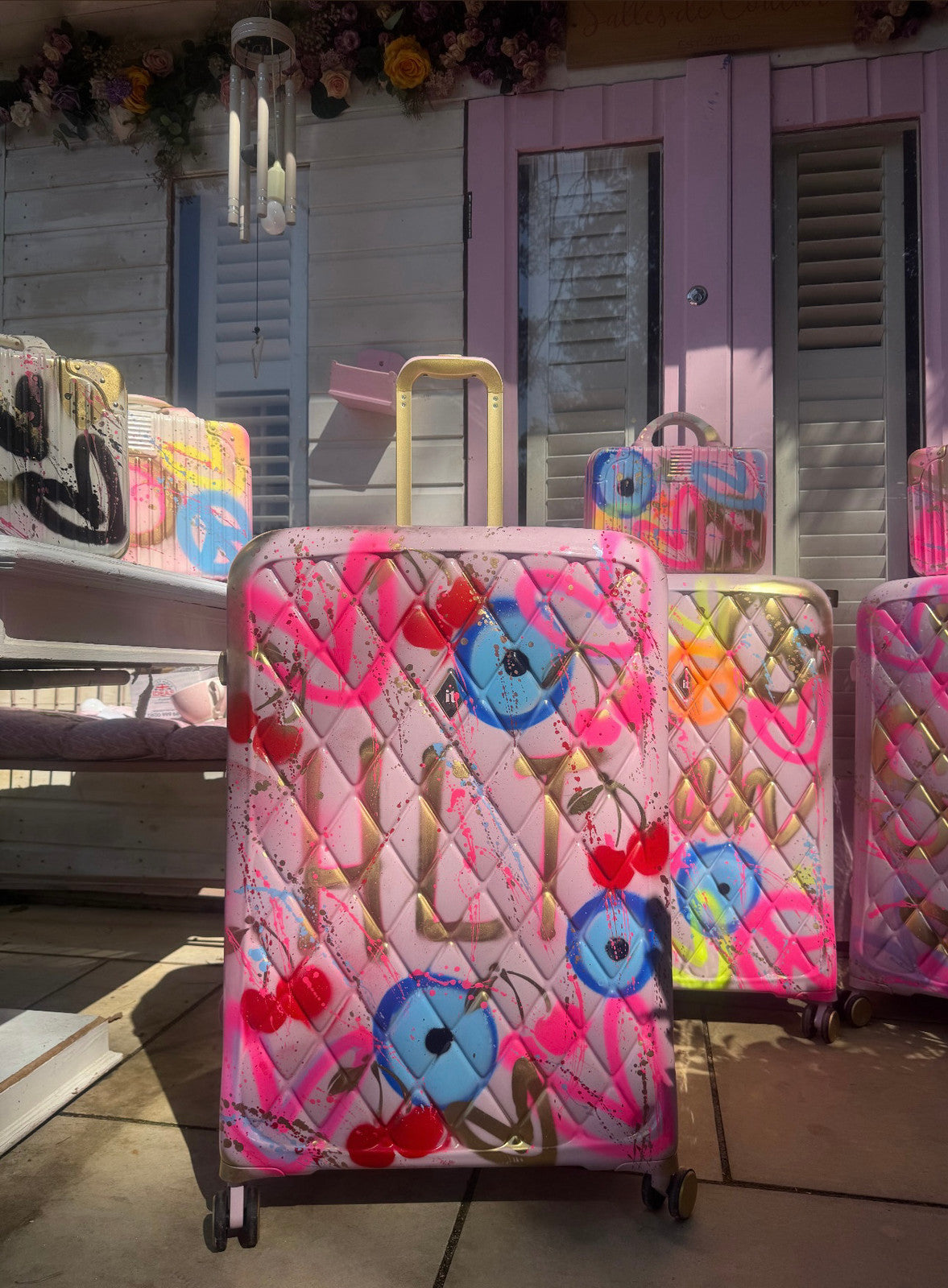 Large Baby pink suitcase 🍒🩷✨🧿