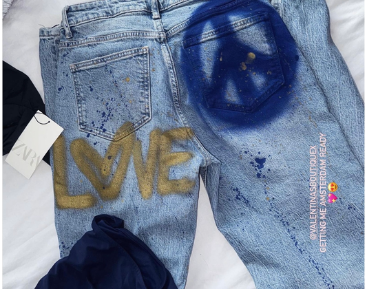 Hand spray painted Jeans 💙🧿